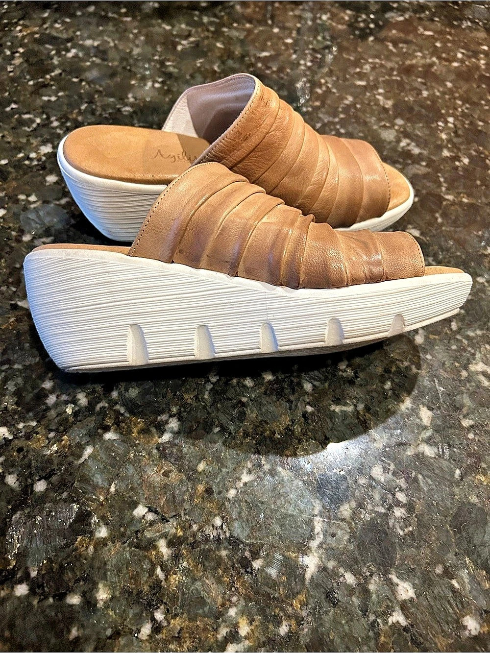 Agilis Barcelona Leather Brown Platform Slide Sandals
